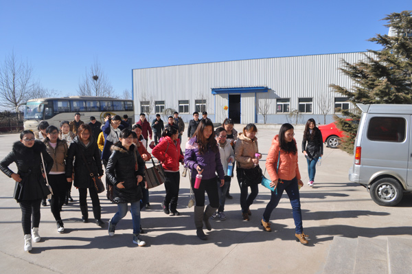 同学们在顺义华夏中青总部培训基地