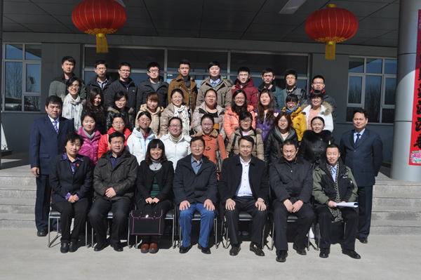 师生与华夏中青总部部分领导合影